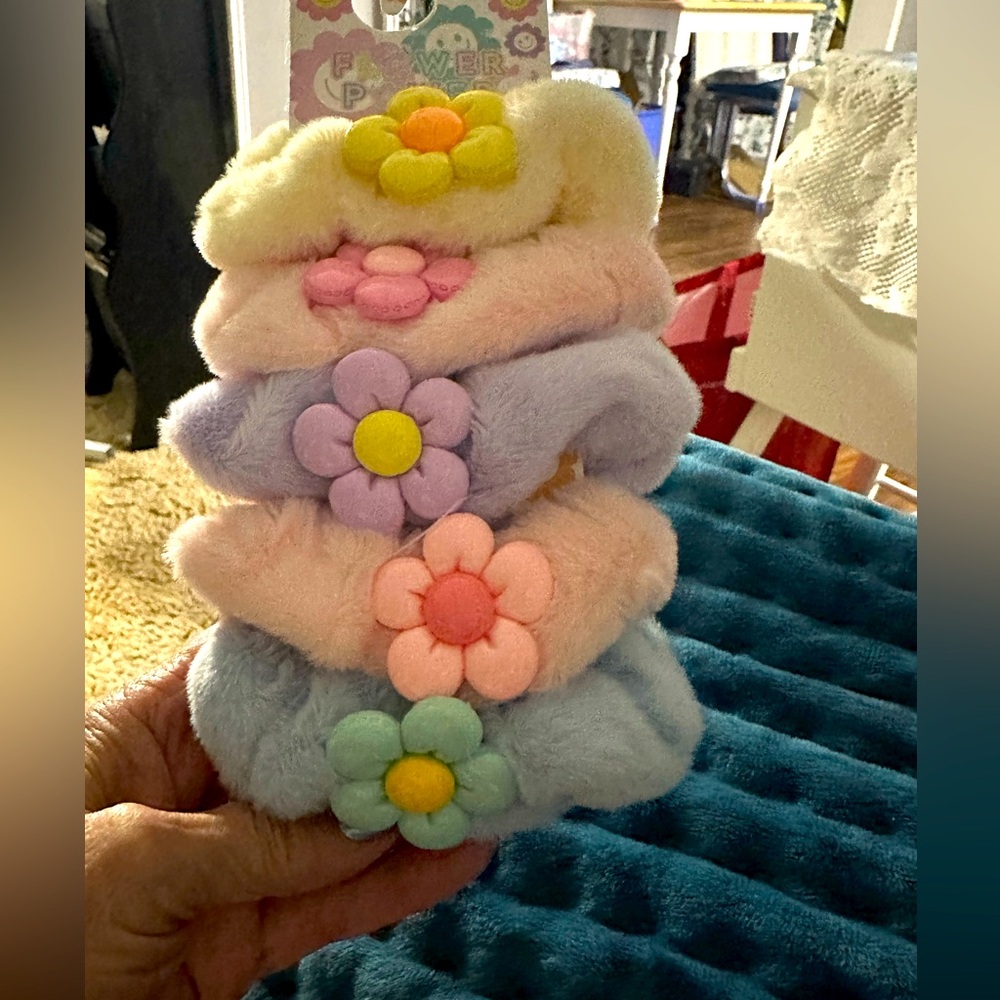 Scrunchies .
